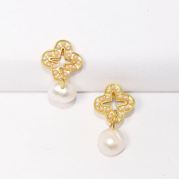 Clover Stud & Pearl Drop