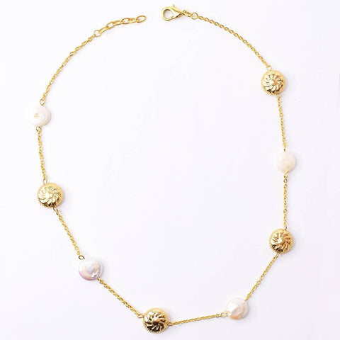 Flat pearl and baroque bead collar necklace